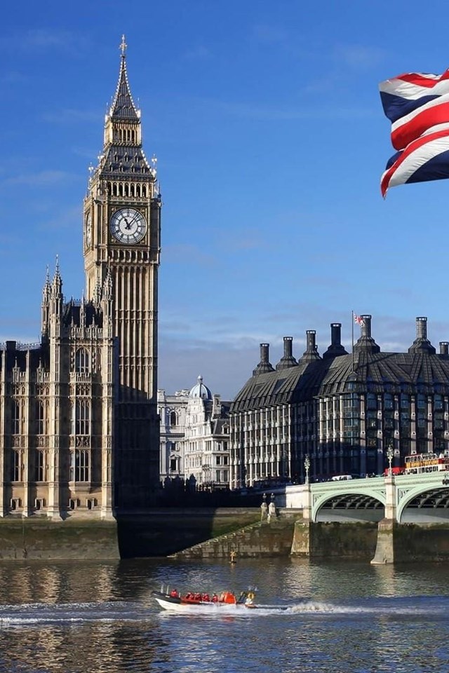 Sign up now for our Spanish for foreigners course